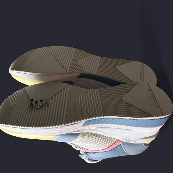 New- Michael Kors Georgie Wedge Trainer – Size 6.5 –  Pastels - Picture 7 of 9